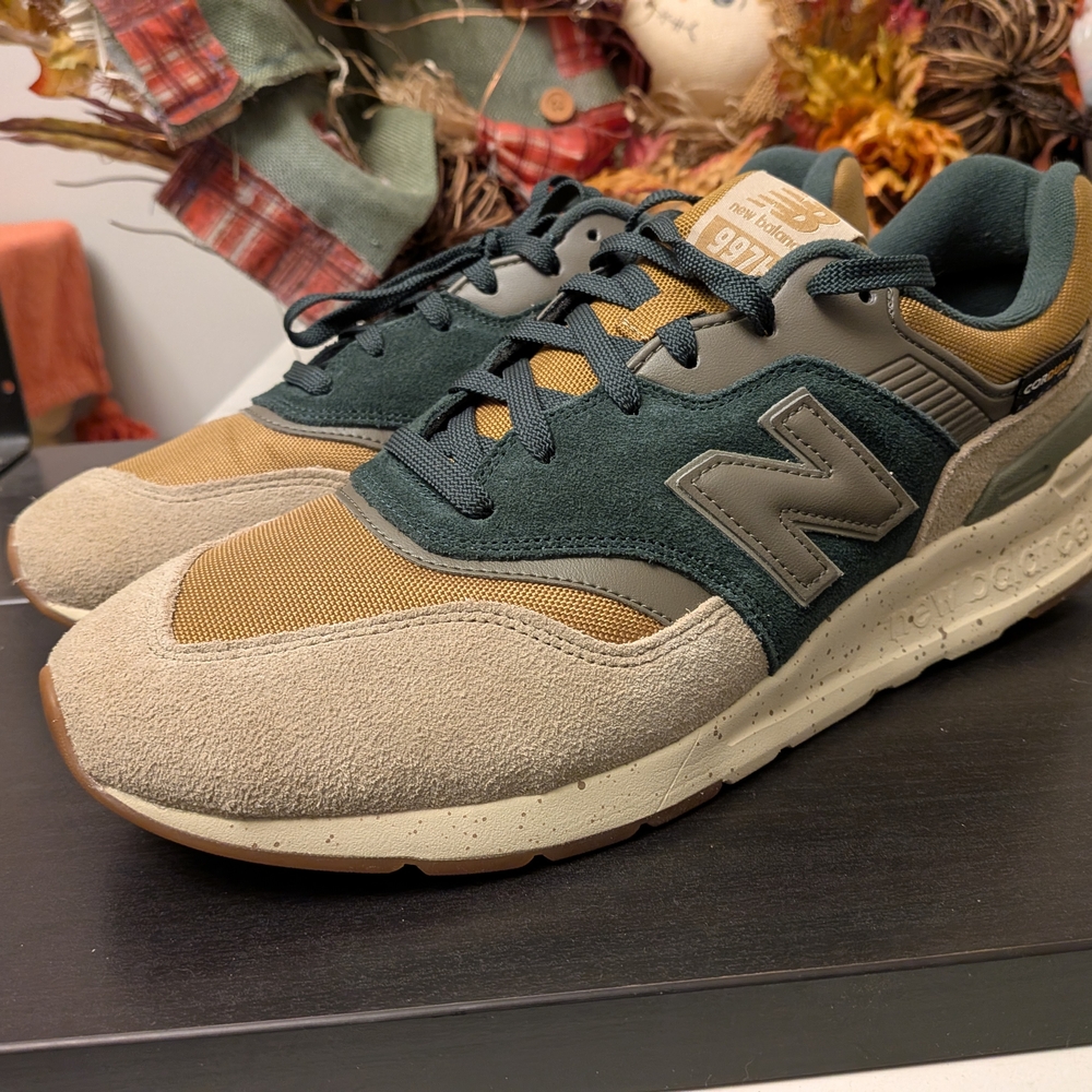 New Balance 997H Green and Tan Sneakers